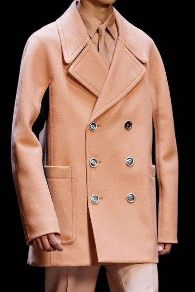 Look 38
